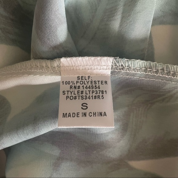 Palm leaf crop top (part of a set shorts also for sale on profile) - Picture 6 of 7